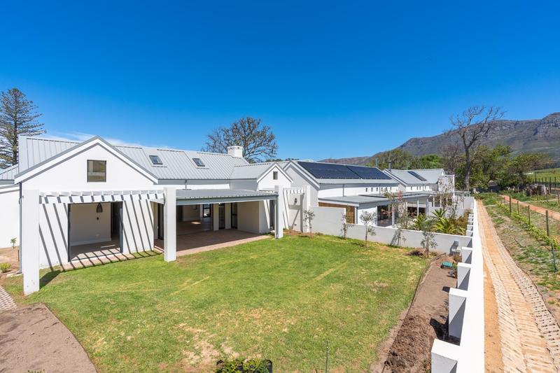 To Let 2 Bedroom Property for Rent in Constantia Western Cape